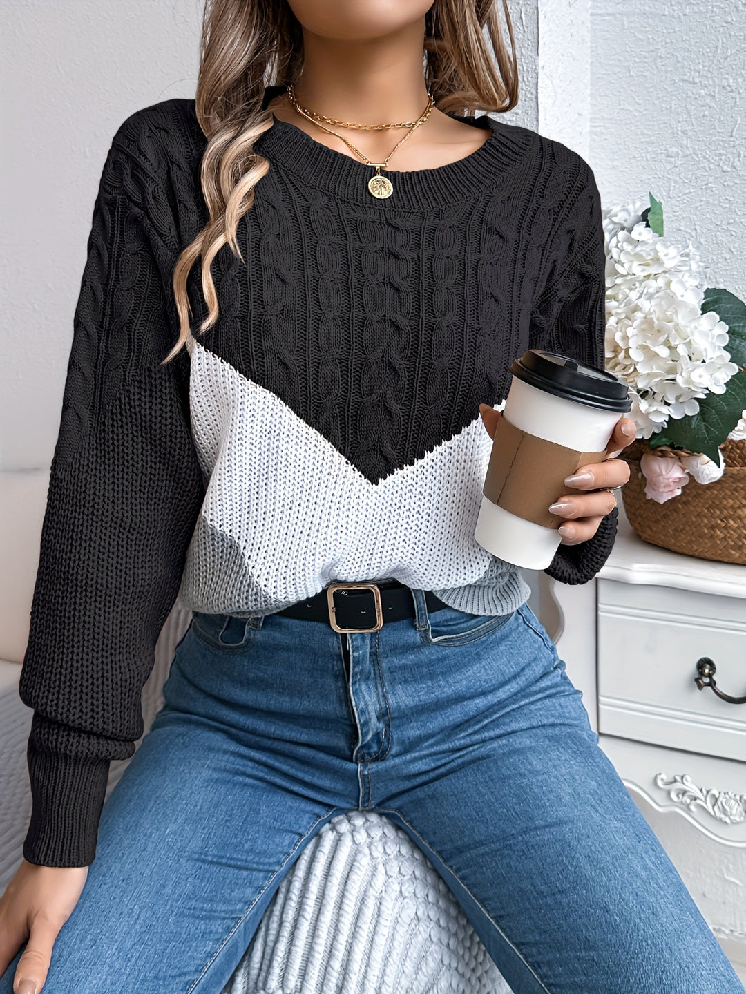 Blythe | Color-Block Round Neck Sweater