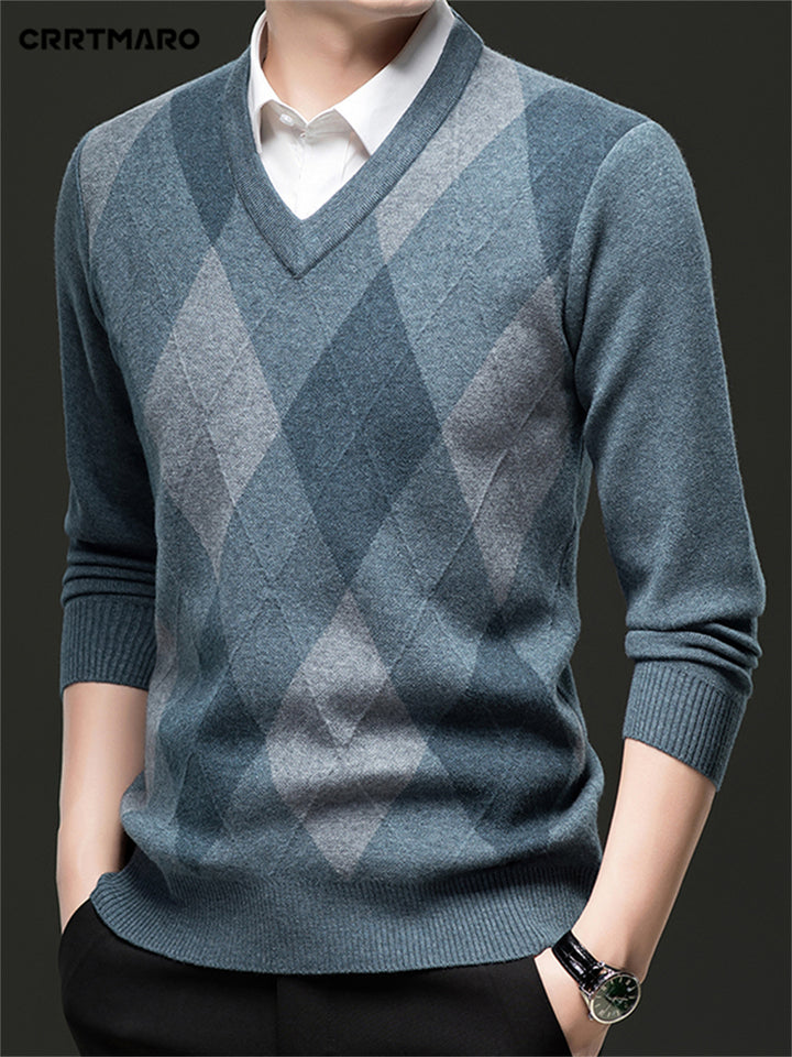 Warren | Classic Argyle V-Neck Sweater