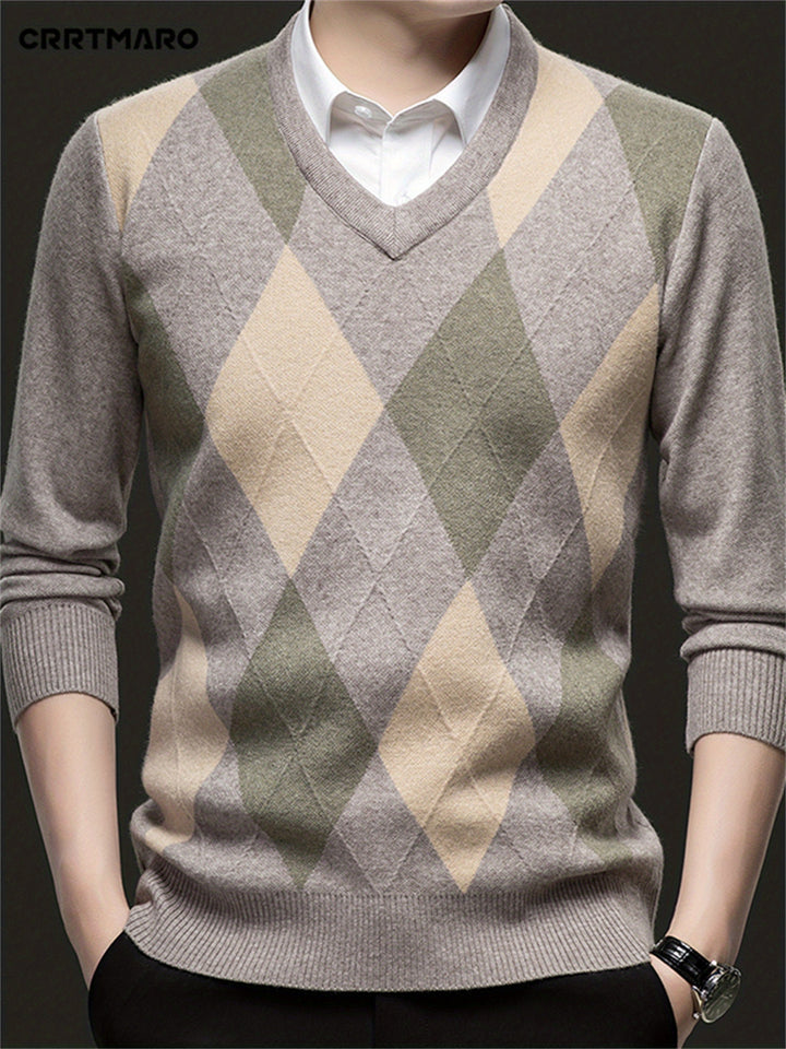 Warren | Classic Argyle V-Neck Sweater