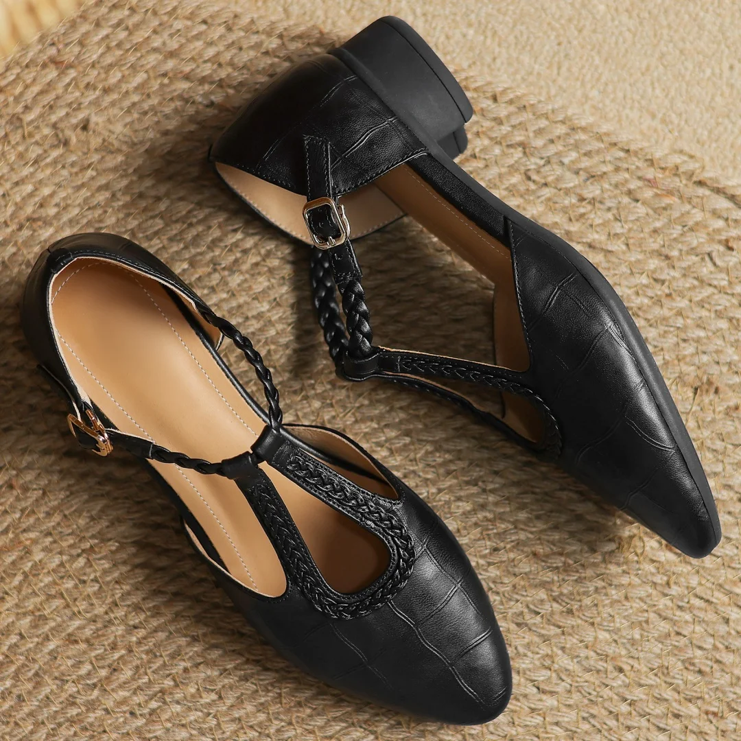 Danielle | Classic Strap Shoes