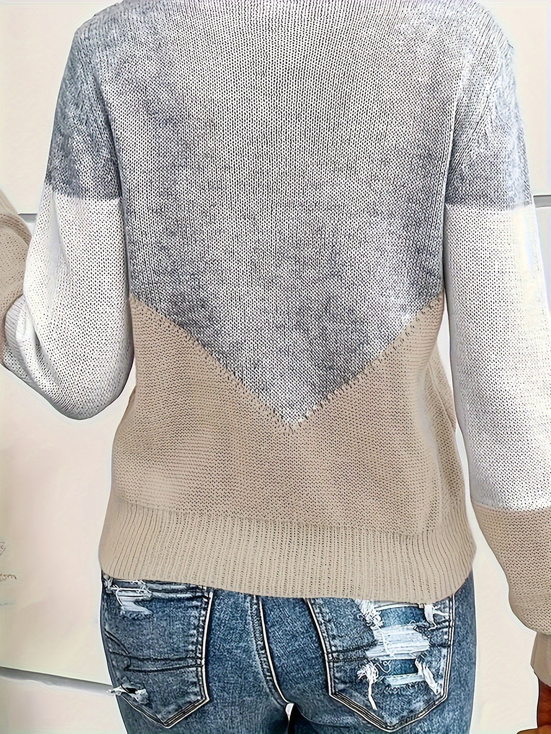 Renata | Colorblock V-Neck Sweater