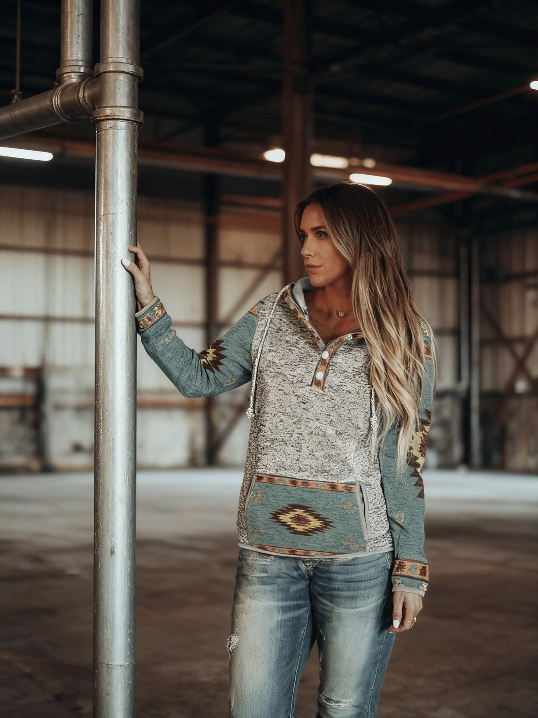 Kendra | Western-Inspired Hooded Sweatshirt