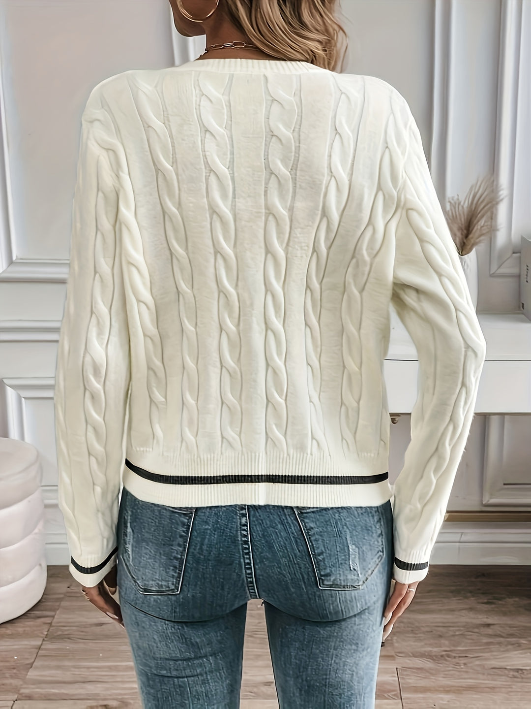 Claire | Refined Cable-Knit Cardigan