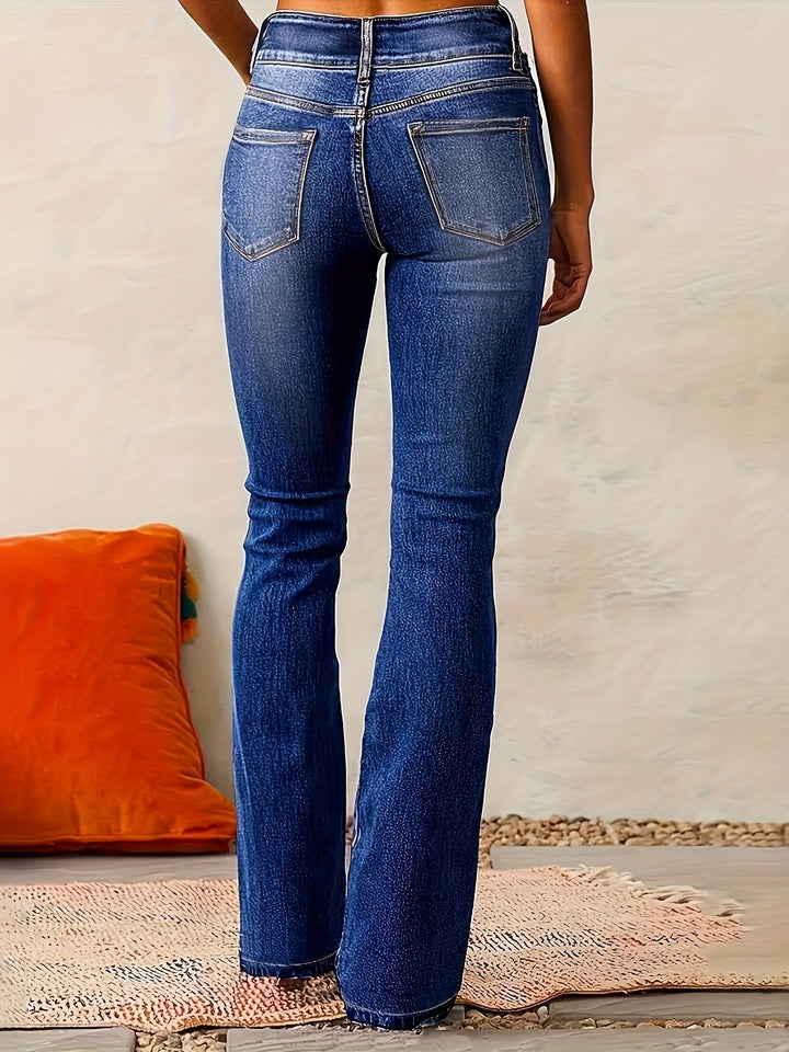 Priscilla | Classic Flared Jeans