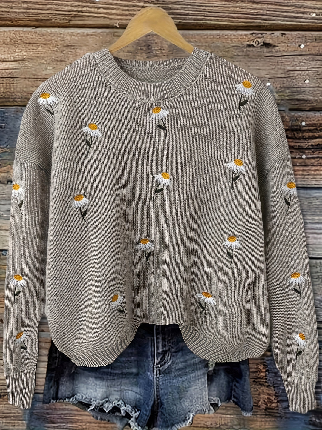 Daphne | Floral Embroidered Long-Sleeve Sweater