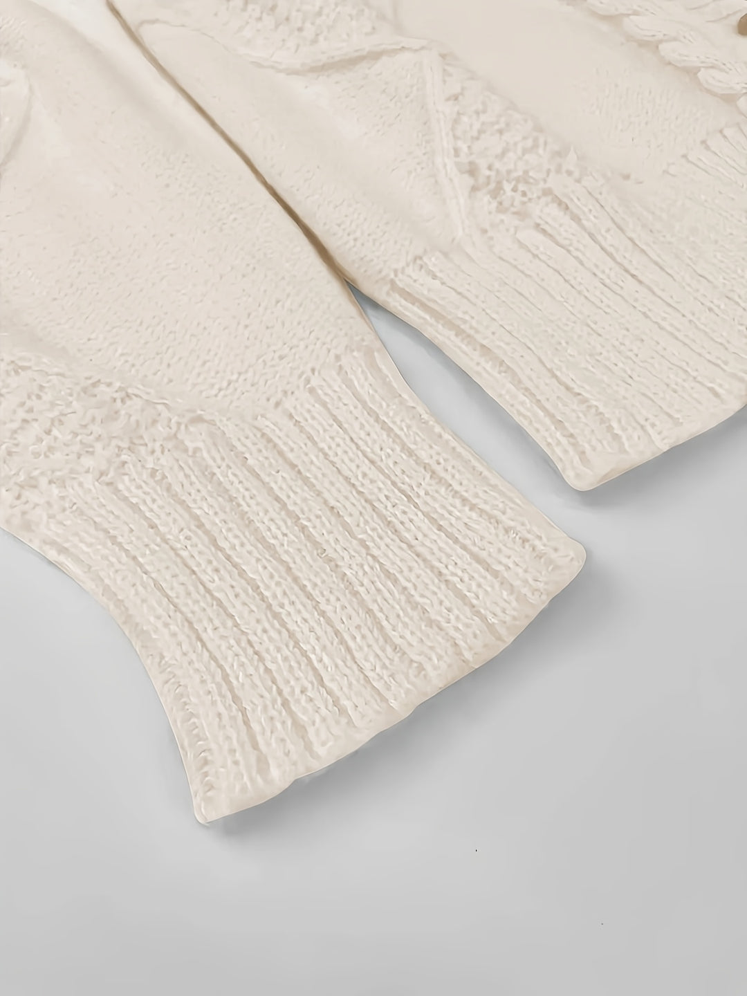 Lucinda | Cozy Cable-Knit Button Cardigan