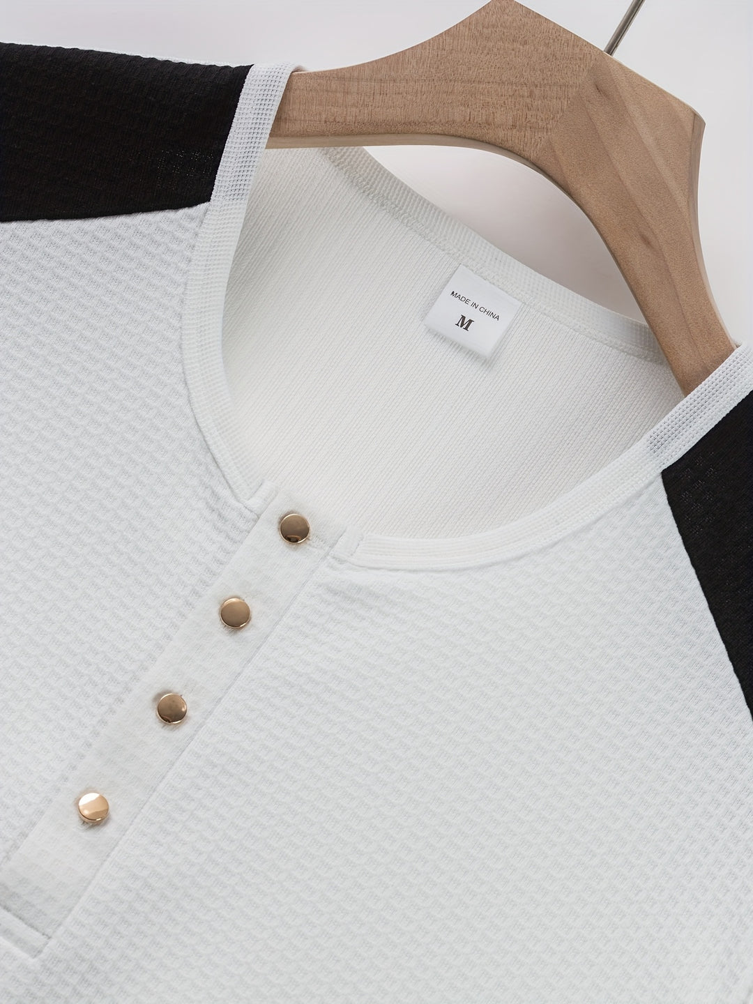 Curtis | Textured Long-Sleeve Henley
