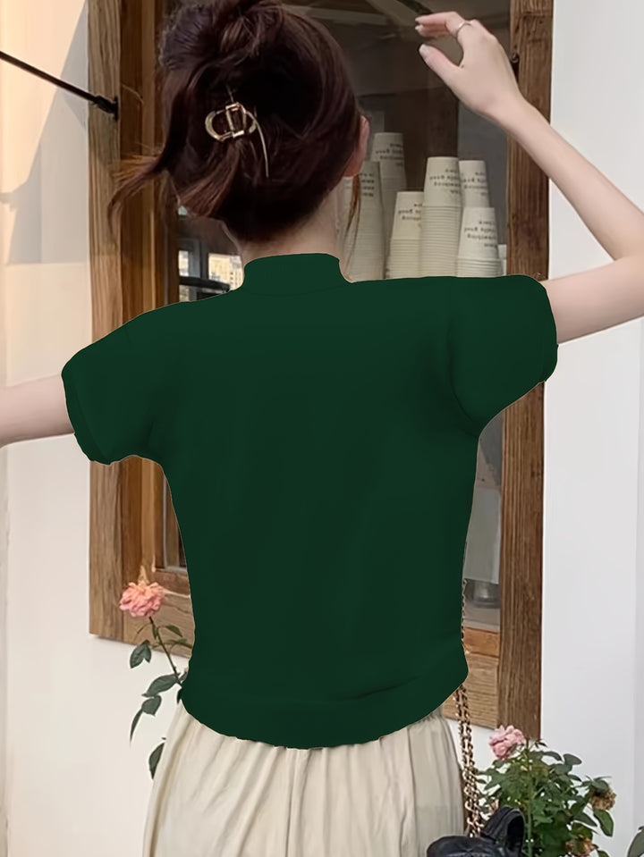 Della | Refined Mock-Neck Top