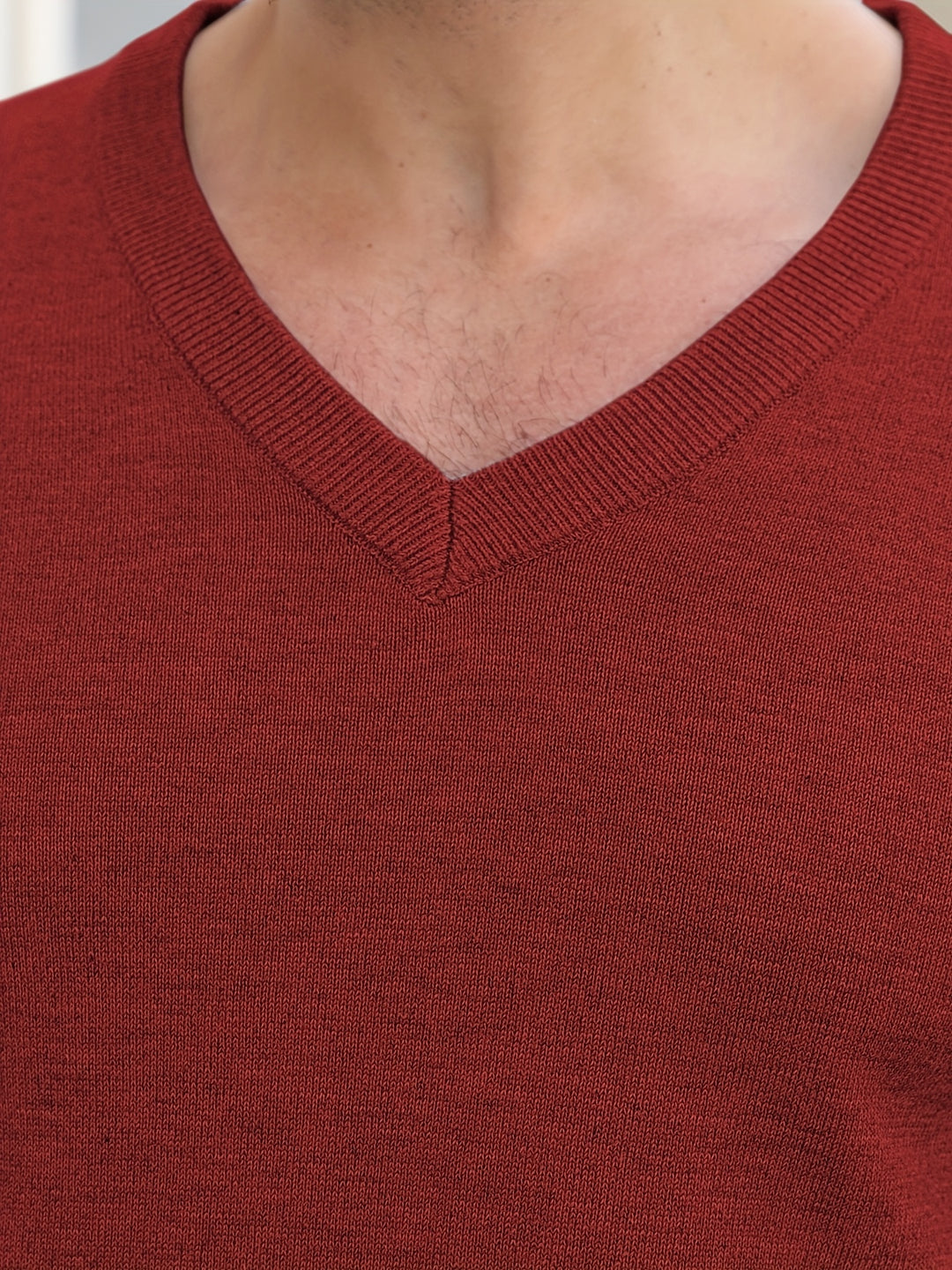 Emory | Classic V-Neck Pullover