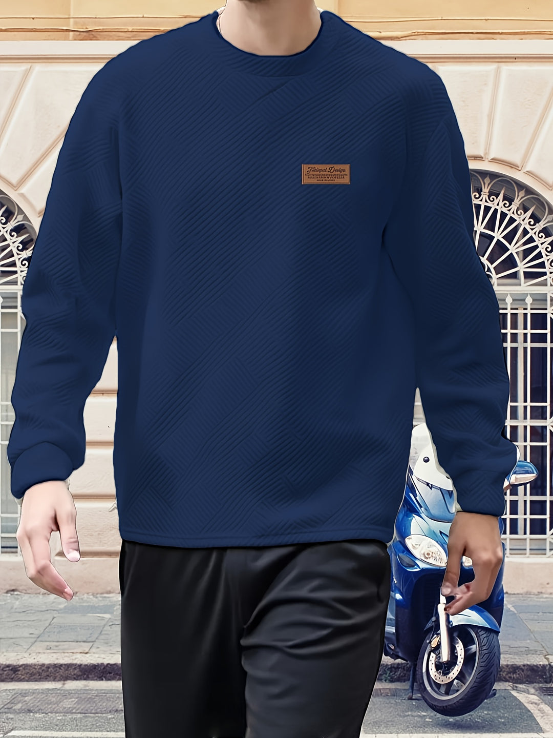 Elias | Textured Crew Neck Sweatshirt