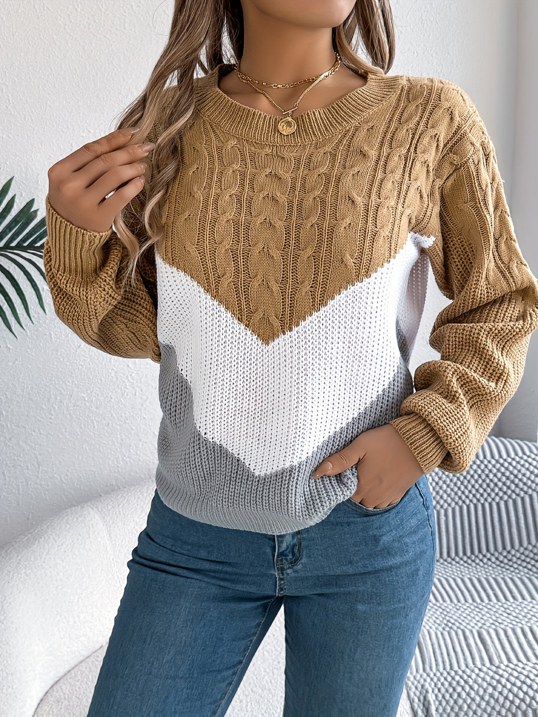 Blythe | Color-Block Round Neck Sweater