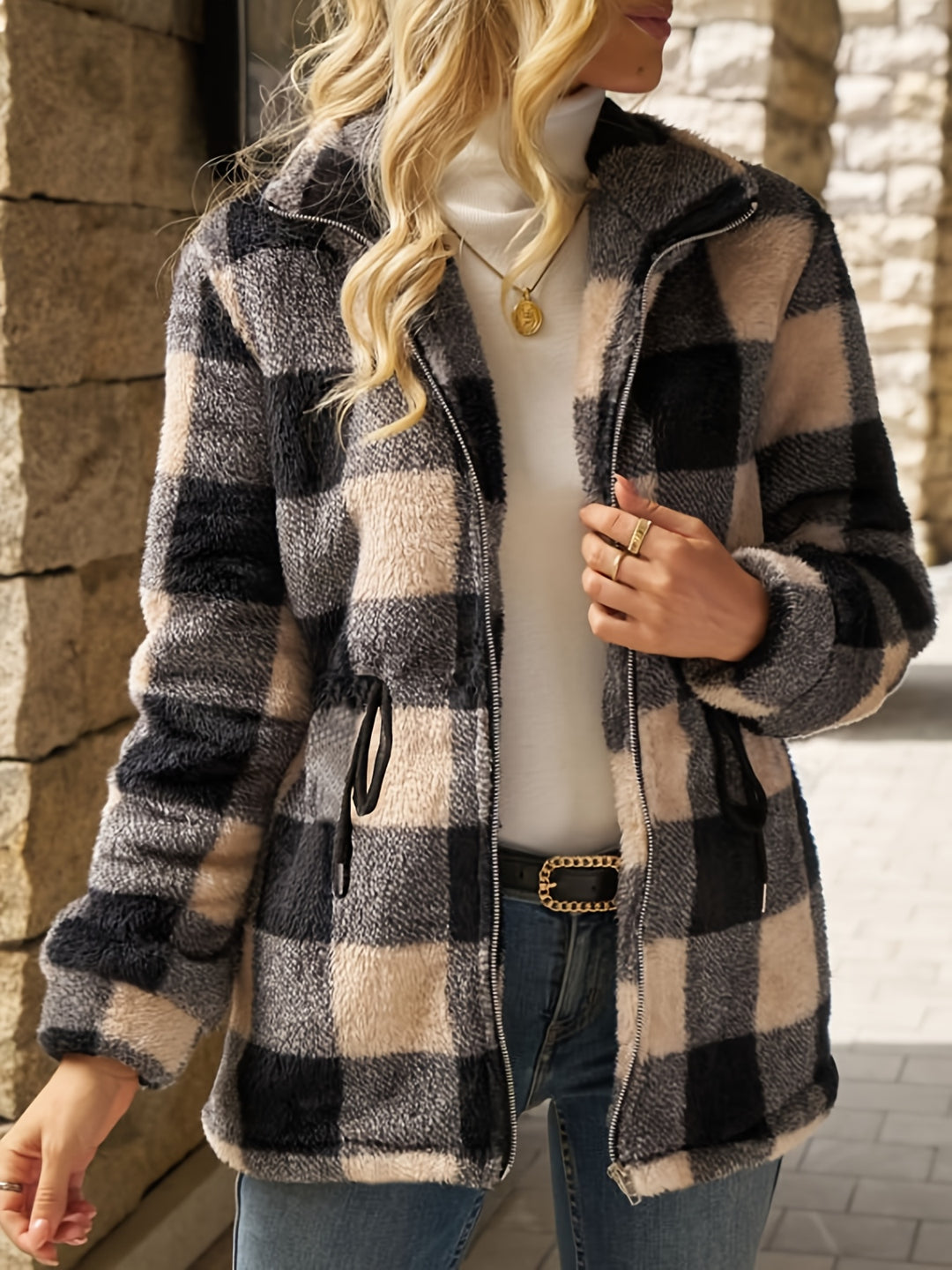 Eleanora | Cozy Checked Hooded Jacket