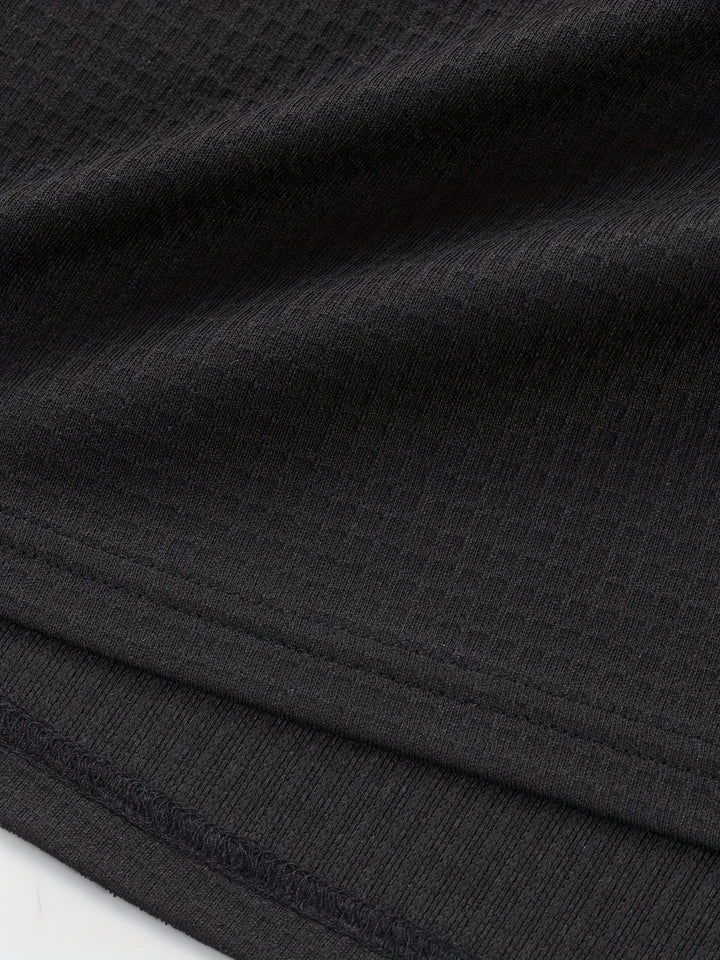 Curtis | Textured Long-Sleeve Henley
